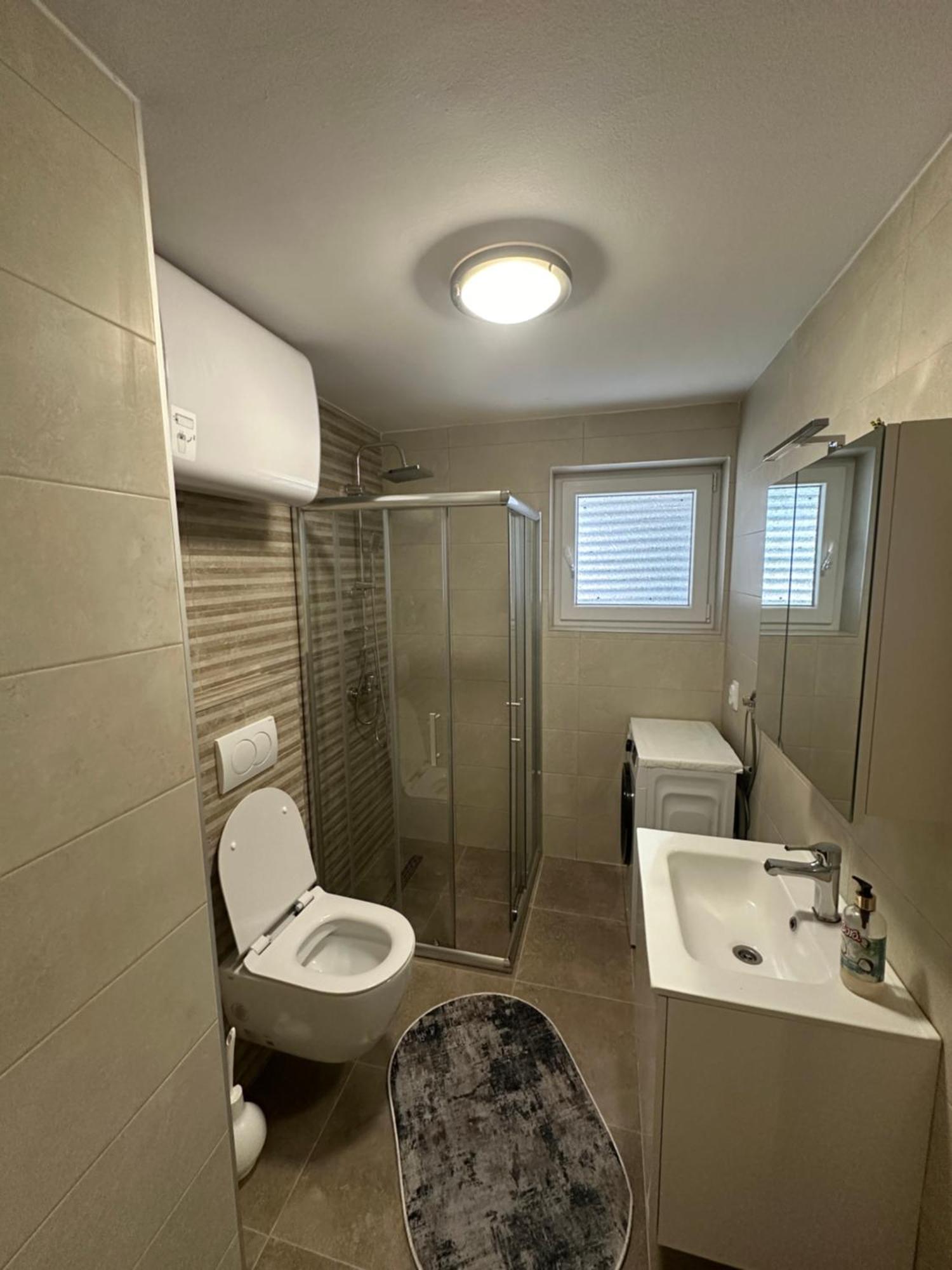 Seaside Serenity: 2-Bedroom Apartment With Boka Bay View Kotor Zewnętrze zdjęcie